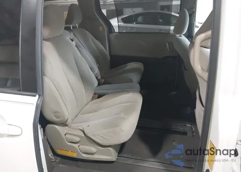 2011 Toyota Sienna Le V6 из США, поврежденный, VIN 5TDKK3DC7BS002160